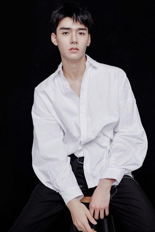 娱乐圈八卦最新爆料龚俊,娱乐圈新晋小生恋情疑云再起 第2张 娱乐圈八卦最新爆料龚俊,娱乐圈新晋小生恋情疑云再起 第2张